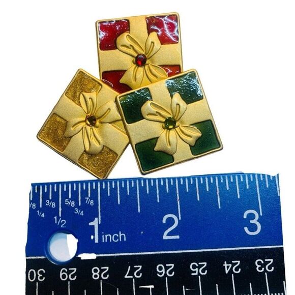Vintage Christmas Presents Gift Brooch Pin 2.5" Icy Rhinestone Enamel Gold-tone - Picture 5 of 9